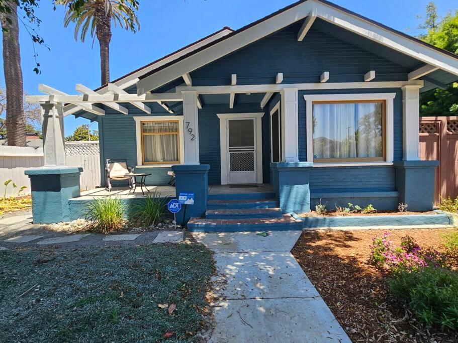 Entire Home In Historic Long Beach Close To Shops Buitenkant foto